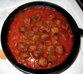 Salçalı Sulu Köfte Tarifi ve Malzemeleri Salçalı Sulu Köfte Tarifi ve Malzemeleri