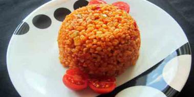 Domatesli Salal Bulgur Pilav